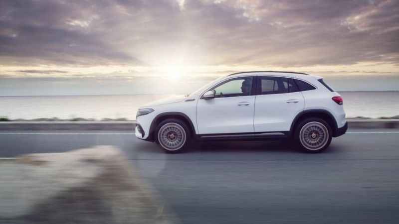 Mercedes EQ ailesinin 35 dakikada yüzde 80 şarj olan modelleri Türkiye'de Mercedes EQ ailesinin 35 dakikada yüzde 80 şarj olan modelleri Türkiye'de