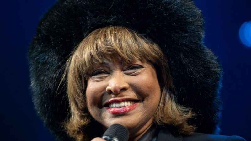 Tina Turner İsviçre'de hayata veda etti Tina Turner İsviçre'de hayata veda etti