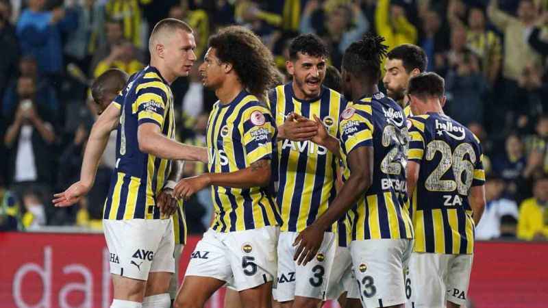 Fenerbahçe finalde