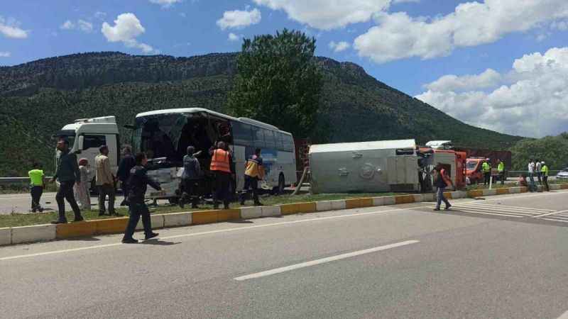 Konya'daki kazada bir kişi hayatını kaybetti Konya'daki kazada bir kişi hayatını kaybetti
