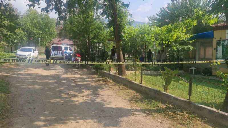 İzmir'de emekli doktor Yalçın Kocabaş silahla vuruldu İzmir'de emekli doktor Yalçın Kocabaş silahla vuruldu