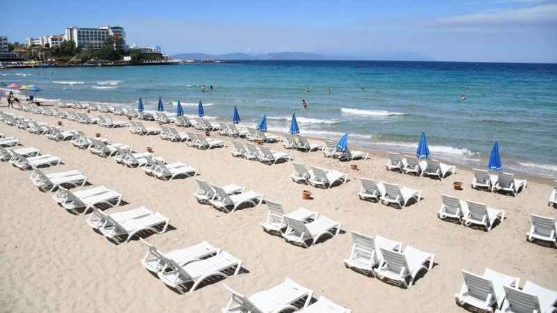 Kuşadası plajlarına mavi bayrak Kuşadası plajlarına mavi bayrak