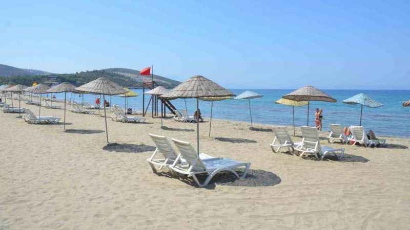 Kuşadası plajlarına mavi bayrak Kuşadası plajlarına mavi bayrak
