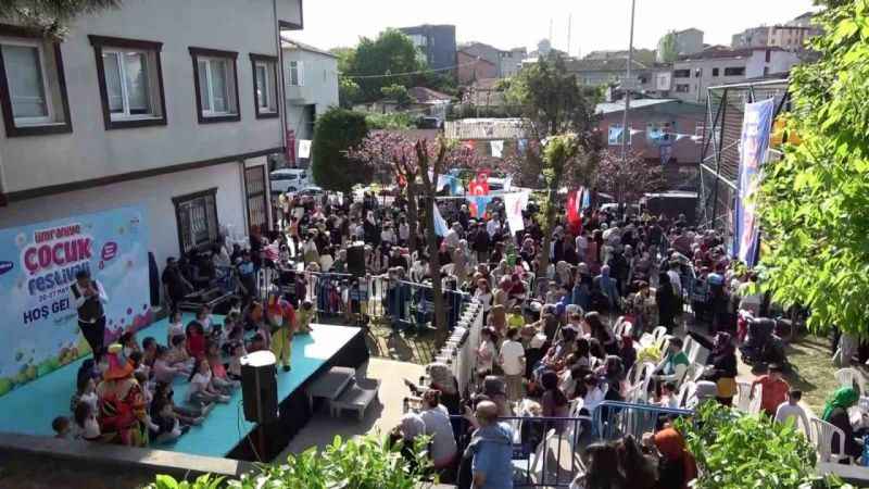 Çocuklar Ümraniye Çocuk Festivali’nde Çocuklar Ümraniye Çocuk Festivali’nde