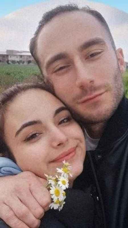 Tekirdağ'daki kazada Burhan Çetin ve Kardelen Çetin hayatını kaybetti Tekirdağ'daki kazada Burhan Çetin ve Kardelen Çetin hayatını kaybetti