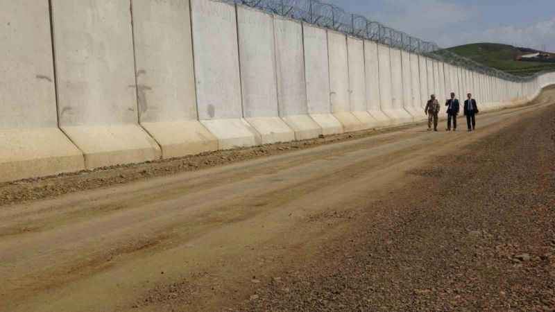 Sınıra örülen duvar 100 kilometreyi buldu Sınıra örülen duvar 100 kilometreyi buldu