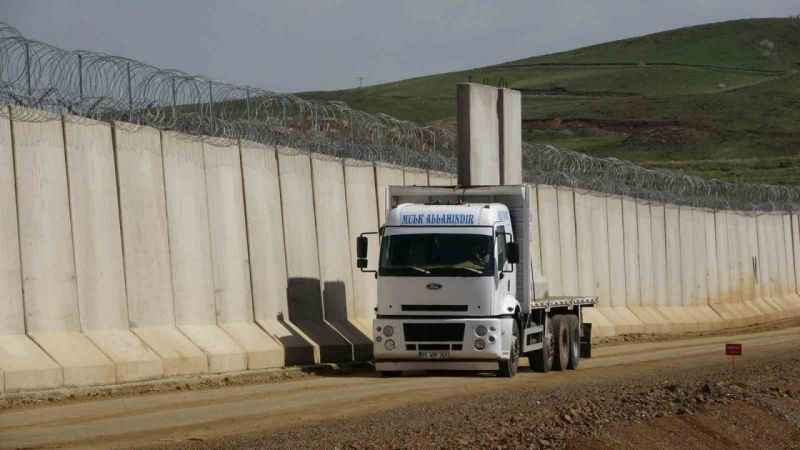 Sınıra örülen duvar 100 kilometreyi buldu Sınıra örülen duvar 100 kilometreyi buldu