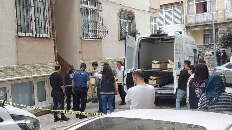 Silivri'de 16 yaşındaki genç annesini, ablasını ve komşusunu öldürdü Silivri'de 16 yaşındaki genç annesini, ablasını ve komşusunu öldürdü