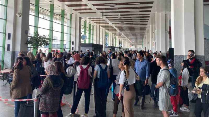 Depremzedeler seçim için memleket yolunda Depremzedeler seçim için memleket yolunda