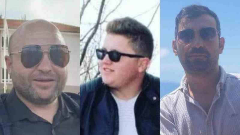Kazada hayatını kaybeden Emre Yıldız, Burhan Yormaz ve Mustafa Kocabaş defnedildi Kazada hayatını kaybeden Emre Yıldız, Burhan Yormaz ve Mustafa Kocabaş defnedildi