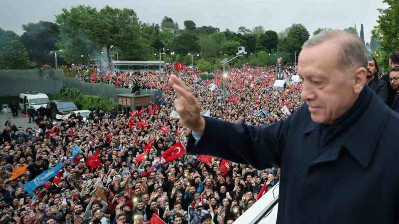 Cumhurbaşkanı Erdoğan: "Seçimin galibi 85 milyonun tamamıdır" Cumhurbaşkanı Erdoğan: "Seçimin galibi 85 milyonun tamamıdır"