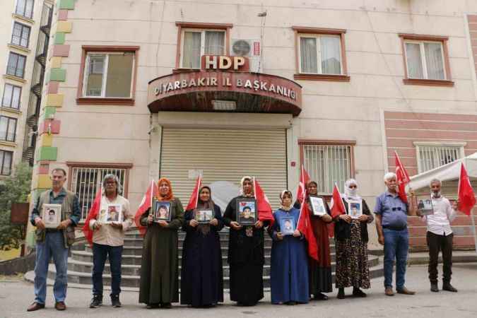Evlat nöbeti tutan ailelerden Cumhurbaşkanı Erdoğan’a tebrik