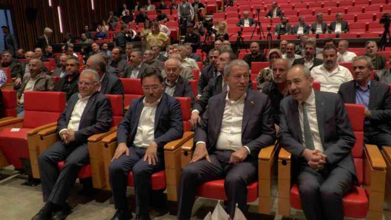 Bakan Akar, seçim öncesi konuşanlara cevap verdi Bakan Akar, seçim öncesi konuşanlara cevap verdi