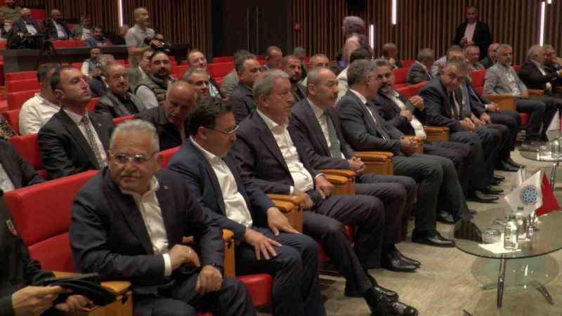 Bakan Akar, seçim öncesi konuşanlara cevap verdi Bakan Akar, seçim öncesi konuşanlara cevap verdi
