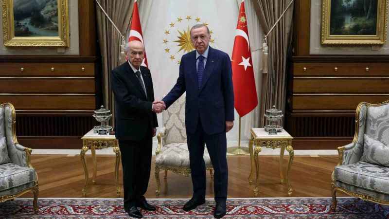 Cumhurbaşkanı Erdoğan, MHP Genel Başkanı Bahçeli’yi kabul etti Cumhurbaşkanı Erdoğan, MHP Genel Başkanı Bahçeli’yi kabul etti