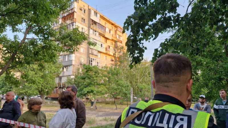 Rusya Kiev’e füzeyle saldırdı: 1’i çocuk 3 ölü Rusya Kiev’e füzeyle saldırdı: 1’i çocuk 3 ölü