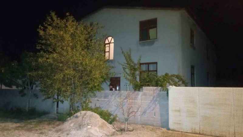 İmam Hüseyin Çoban ve eşi Mürüvvet Çoban evlerinde öldürülmüş halde bulundu İmam Hüseyin Çoban ve eşi Mürüvvet Çoban evlerinde öldürülmüş halde bulundu