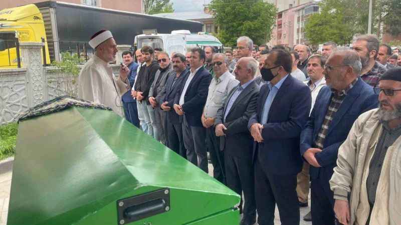 Gülsima Özdemir hayatını kaybetti Gülsima Özdemir hayatını kaybetti