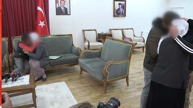 Güvenlik güçlerinin ikna çalışması sonucu iki aile daha evladına kavuştu