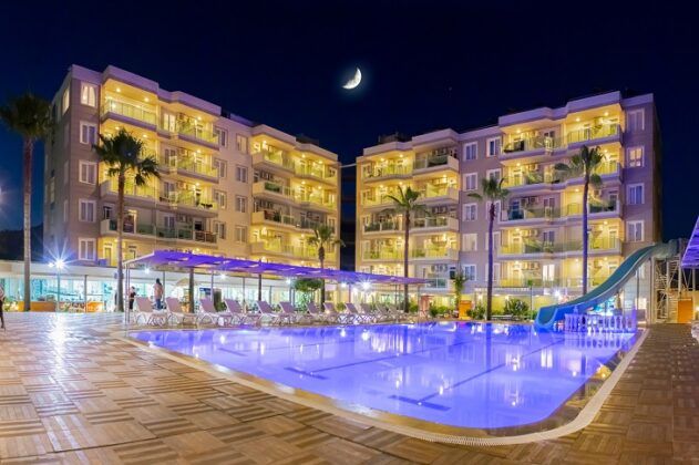 GRAND AKCA OTEL MİSAFİRLERİNİ BEKLİYOR