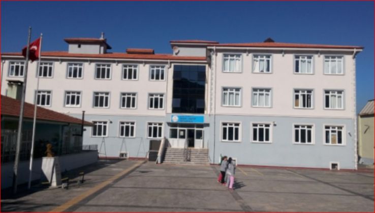 Spor salonu soyunma odası yaptırılacak