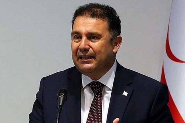 KKTC Başbakanı Saner: ‘Rusya, kendisinin Kırım’da attığı adımlara baksın’
