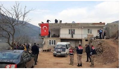 ŞEHİTLERİN KİMLİKLERİ BELLİ OLMAYA BAŞLADI