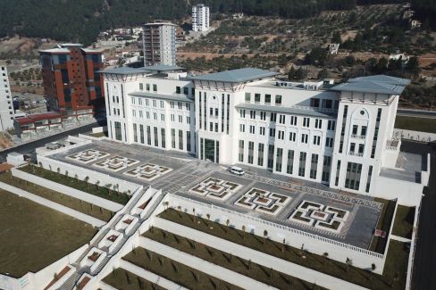 Çelik kontrüksiyonlu ahşap köprü ve ahşap kamelya satın alınacaktır