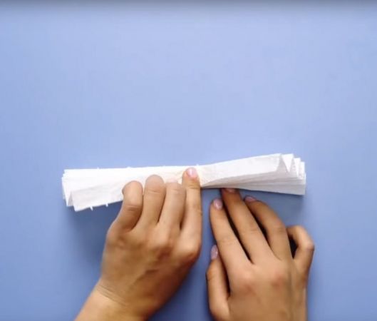 Virüslerden korunmak isteyenler için pratik yüz maskesi yapımı