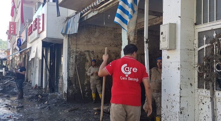 Çare Derneği, Afetzedelerin Yanında!