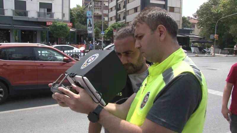 Kadıköy’de yayalara öncelik tanımayan sürücülere ceza yağdı