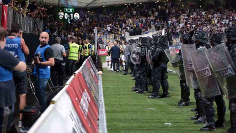 UEFA’dan Fenerbahçe’ye 1 maç deplasman yasağı