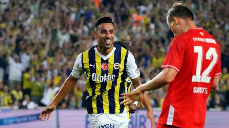 İrfan Can Kahveci, Twente’ye karşı 2 golle yıldızlaştı İrfan Can Kahveci, Twente’ye karşı 2 golle yıldızlaştı
