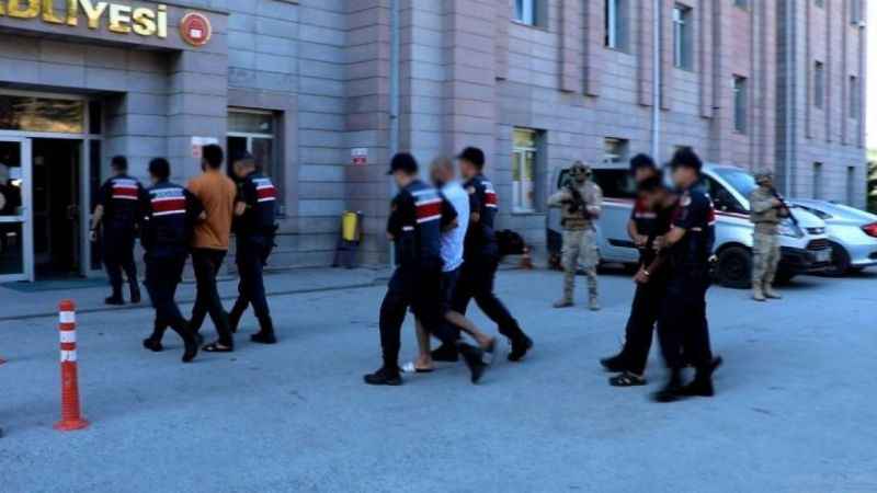 Yozgat merkezli DEAŞ operasyonunda 4 zanlı tutuklandı Yozgat merkezli DEAŞ operasyonunda 4 zanlı tutuklandı