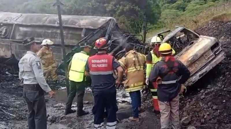 Meksika’da tanker kazası: 8 ölü Meksika’da tanker kazası: 8 ölü