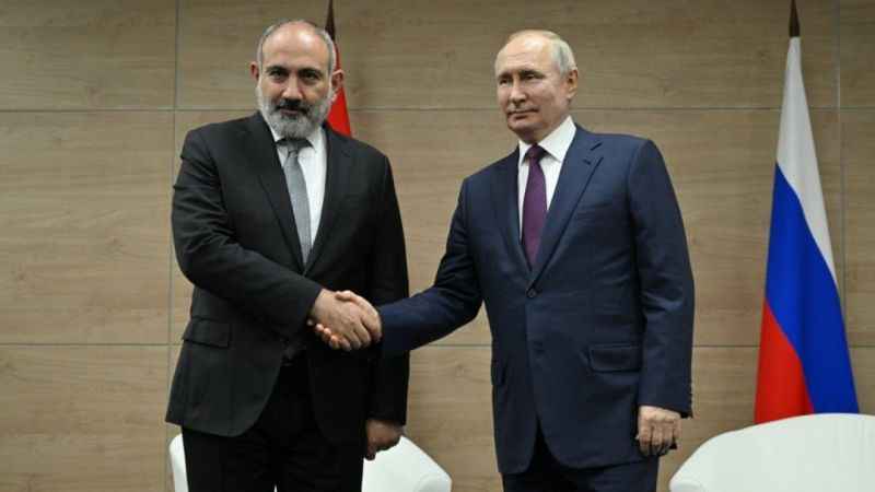 Putin ve Paşinyan, Karabağ’daki durumu görüştü