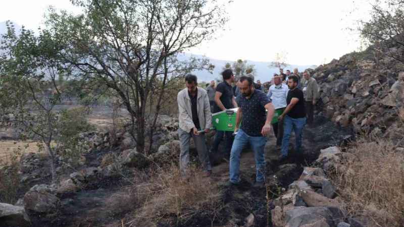 Kayseri’de acı olay: Yaktığı anızın arasında kalarak can verdi Kayseri’de acı olay: Yaktığı anızın arasında kalarak can verdi