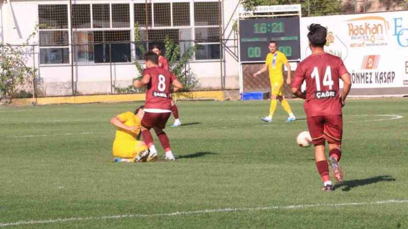 TFF 2. Lig: Belediye Derincespor: 0 - Uşakspor: 1