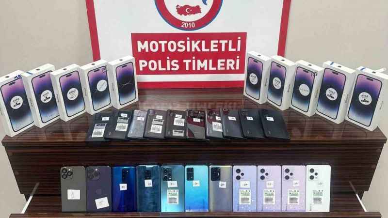 1 milyon TL değerinde 31 adet kaçak telefon ele geçirildi