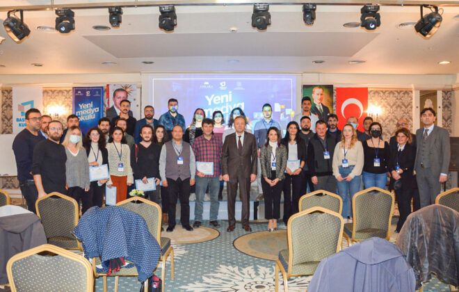 Duran : Gazetecilik kültürü, internet medyasına taşınabilmeli