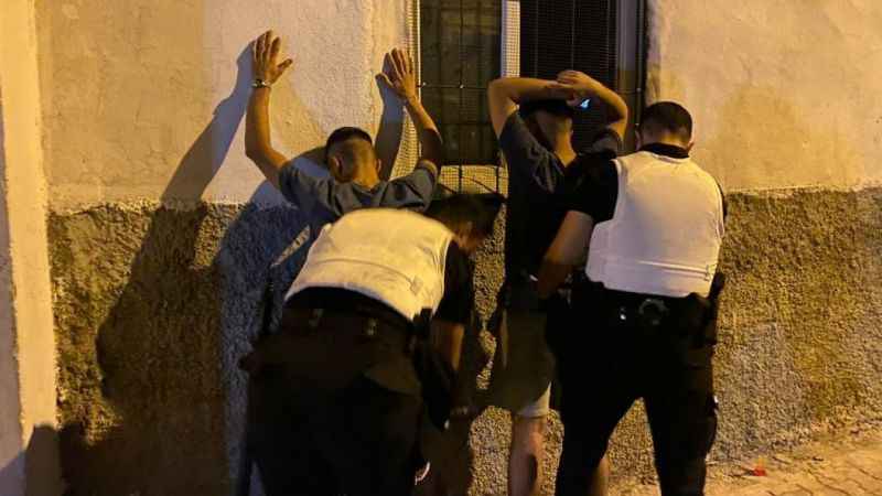 Adana’da narkotik polisi uyuşturucu satıcılarına göz açtırmıyor