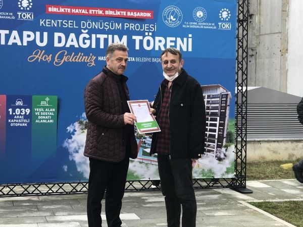 Gaziosmanpaşa’da Kentsel Dönüşüm Projesinde tapu heyecanı