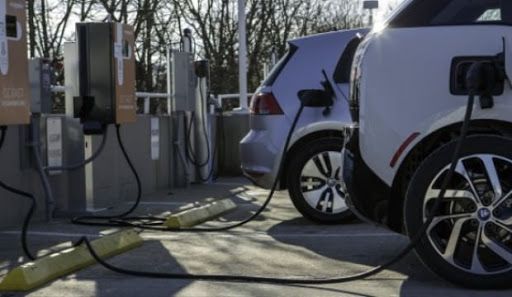 Elektrikli şarj istasyonları zorunlu olacak