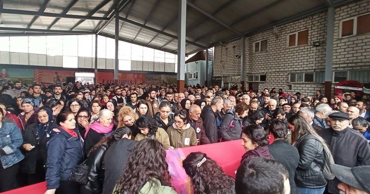 CHP terörist cenazesinde… Skandal görüntüler!