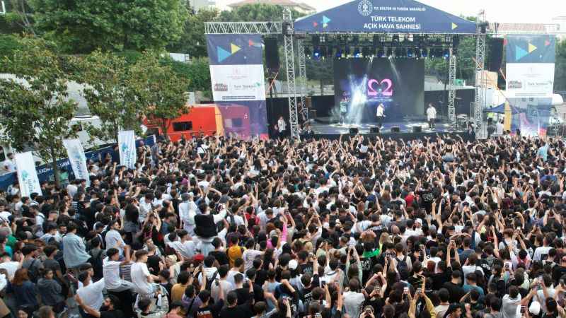 Sanatın kalbi bu yıl da AKM’de atacak: Beyoğlu Kültür Yolu Festivali şehre renk katacak 