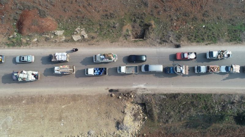 Son dakika… Havadan görüntülendi: Yüz binlerce Suriyeli sınıra akın etti