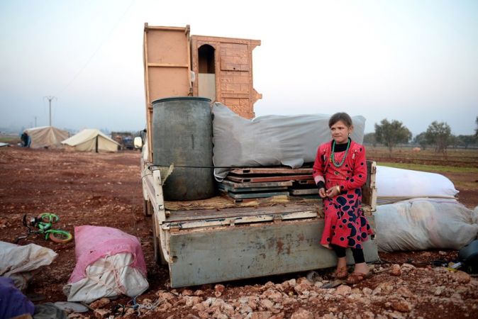 Son dakika… Havadan görüntülendi: Yüz binlerce Suriyeli sınıra akın etti