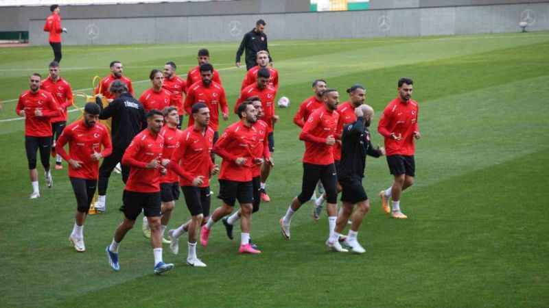 A Milli Futbol Takımı, Letonya maçına hazır