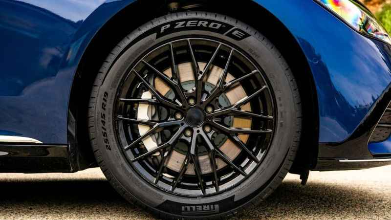 Pirelli'ye “Yılın Lastiği” ödülü Pirelli'ye “Yılın Lastiği” ödülü