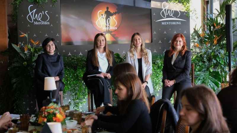 Mercedes-Benz, She’s Mentoring Programı ile genç kadınları destekliyor